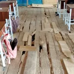 Bangunan SD Negeri 216 Tanjung Jabung Timur Rusak Parah, Siswa Terancam Keselamatan